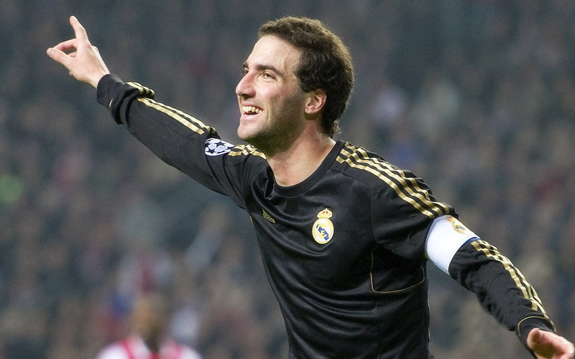 中超俱乐部加强后勤保障提升球员赛季稳定性,中超外援后卫实力排名