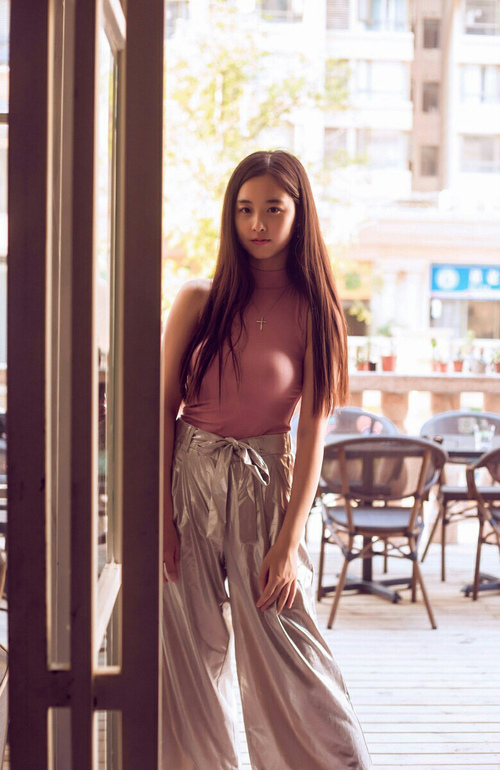 开云体育官网上-9人药厂新帅首胜耀眼，滕哈格11打10平局难忘，滕格尔个人简历